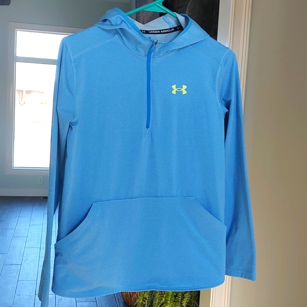 Under Armour light weight pullover